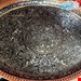 سینی برنجی قلم زنی بیضی شکل طرح ساز و آواز استاد نعمتی 006